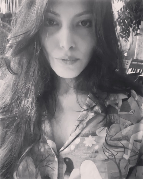 Last week's
Bringing these lyrics to life I wrote 3-4 years ago so they can be free 🏽
Join me for Episode 9 next Friday the 19th at 5PM EST 🖤
You have succoured me there
You have wanted me there
My scars are my own
But you have wished me sunk
Deep in sinking load
I have watched that happen to me
From your eyes
The eyes of a stinging snake
They've pierced and punctured
Deep deep deep
Like burning coal
You've misspent a lifetime
Digging warm graves
Dreaming of spring clean
You have wanted me inhumed
Deep in your mould
I wont watch that happen to me
With your claws
The claws of a bird that preys
They wont snap and sever
Deep deep deep
My former flesh
Because I will always sing
And wield this voice
I'm full of unkillable hope
I'm full of unkillable hope
I'm full of unkillable hope
I'm full of unkillable hope
I'm full of unkillable hope